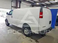 2024 Chevrolet Express фото