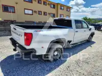 2024 Chevrolet Silverado photo