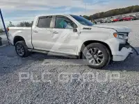 2024 Chevrolet Silverado photo