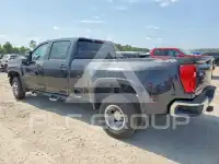 2024 Chevrolet Silverado photo