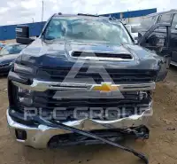 2024 Chevrolet Silverado photo