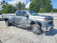 2024 Chevrolet Silverado photo