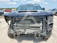 2024 Chevrolet Silverado photo