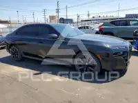 2024 BMW 740 фото