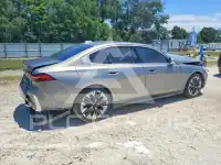 2024 BMW 530 photo