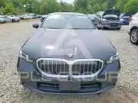2024 BMW 530 фото