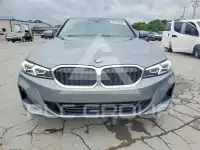 2024 BMW 330 фото
