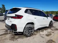 2024 BMW X1 photo