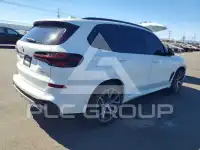 2024 BMW X5 фото