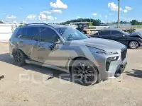 2024 BMW X7 фото