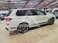 2024 BMW X7 фото