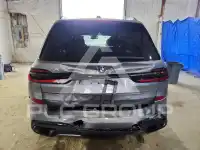 2024 BMW X7 фото