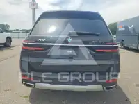 2024 BMW X7 фото