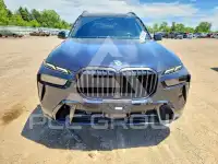 2024 BMW X7 фото
