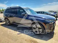 2024 BMW X7 фото