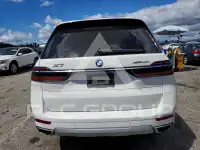 2024 BMW X7 фото