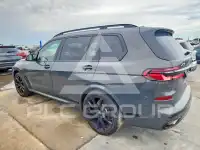 2024 BMW X7 фото