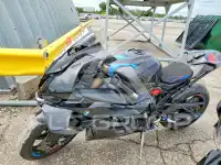 2024 BMW S1000 photo