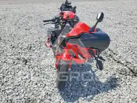 2024 BMW S1000 фото