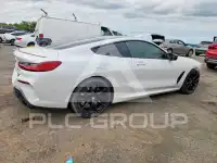 2024 BMW M8 фото