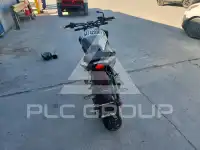 2024 Honda CB фото