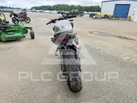 2024 Honda CB фото