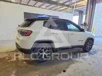 2024 Jeep COMPASS фото