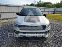 2024 Jeep COMPASS photo