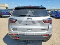 2024 Jeep COMPASS photo