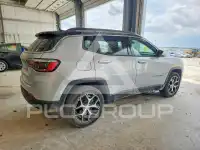 2024 Jeep COMPASS photo