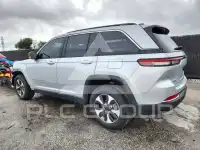 2024 Jeep CHEROKEE photo