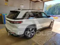 2024 Jeep CHEROKEE photo