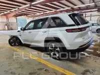 2024 Jeep CHEROKEE photo