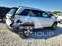 2024 Jeep CHEROKEE photo