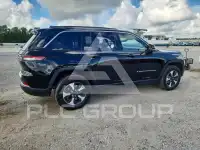 2024 Jeep CHEROKEE photo