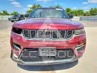 2024 Jeep CHEROKEE photo