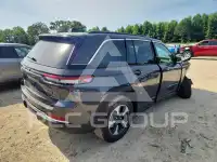 2024 Jeep CHEROKEE photo