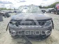 2024 Jeep CHEROKEE photo