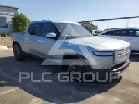 2024 Rivian R1T фото