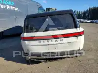 2024 Rivian R1S фото