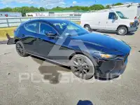 2024 Mazda 3 photo