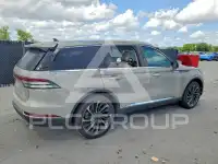 2024 Lincoln AVIATOR photo