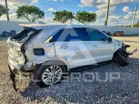 2024 Cadillac XT4 фото