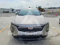2024 Cadillac XT4 фото