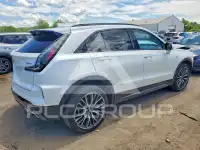 2024 Cadillac XT4 photo