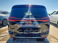2024 Chrysler PACIFICA photo