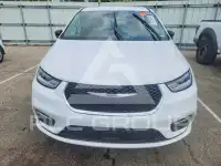 2024 Chrysler PACIFICA photo