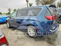 2024 Chrysler PACIFICA photo