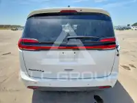 2024 Chrysler PACIFICA photo