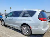 2024 Chrysler PACIFICA photo